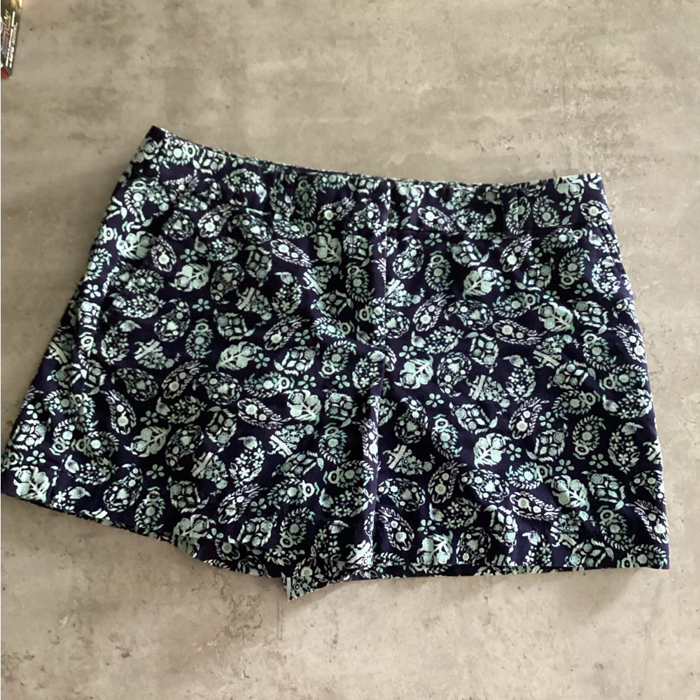 NWOT LOFT Navy blue and Seafoam shorts